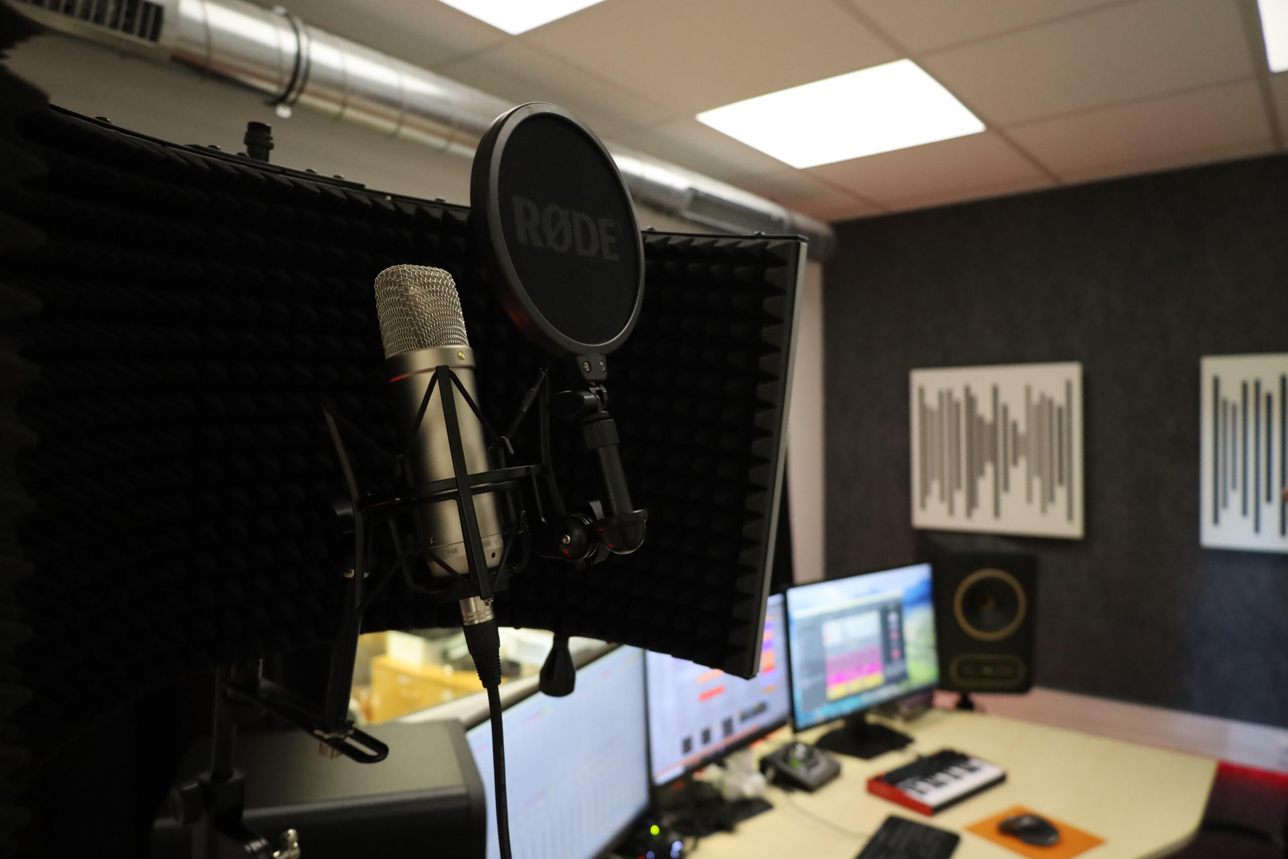 Neue Angebote für Kinder, Jugendliche und Familien in Bremen-Nord DRK Bremen DRK-Bremen_Tonstudio_Alt-Aumund_1320-scaled Neue Angebote für Kinder, Jugendliche und Familien in Bremen-Nord