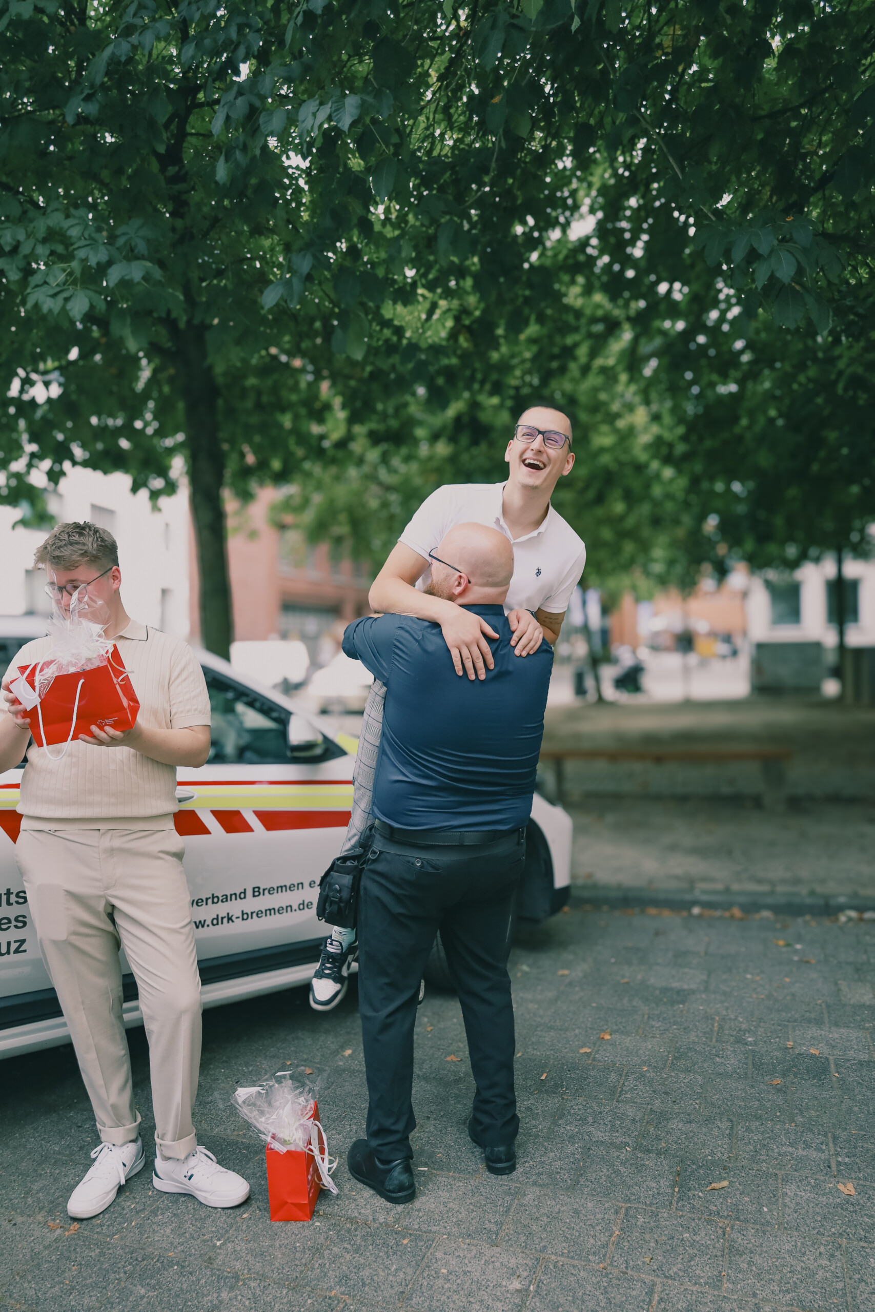 Neue Notfallsanitäter:innen beim DRK Bremen DRK Bremen IMG_1611-scaled Neue Notfallsanitäter:innen beim DRK Bremen