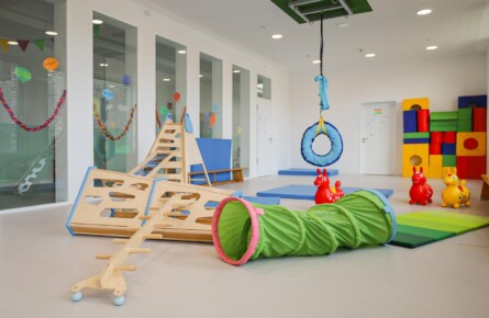 Kitaportal-Bewegungsraum-4-445x290 Deutsches Rotes Kreuz