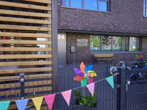 Kitaportal-Front-1-500x375 Bilder Stadtwerder fürs Web (kleine Auflösung)