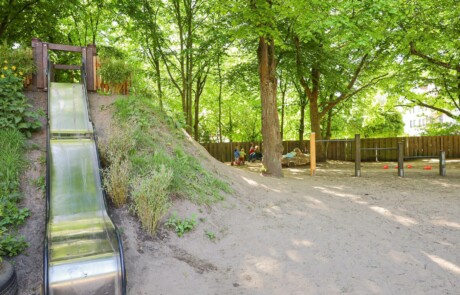 Kitaportal-Spielplatz-4-460x295 Kinderhaus Baumhöhle
