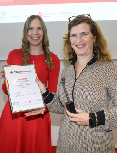 2025-10-01-DRK-Medienpreis-097-383x500 FOTO PENTERMANN